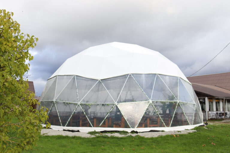 Alpakafarm kuppelmaja-3